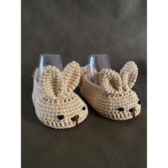Bunny Rather Shaker Crochet Set, New Born Baby boy Colección,Handmade crochet - Picture 9 of 10